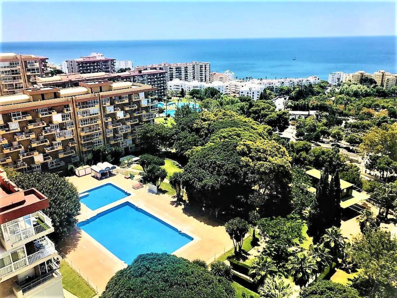 Alojamiento Hércules Benalmádena Exterior foto